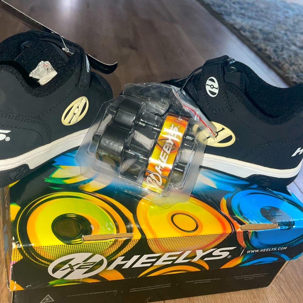 Never worn heelys